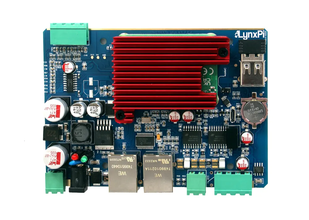 Mavi lehim maskeli anakart — çift Ethernet ve soğutucu bloklu işlemci